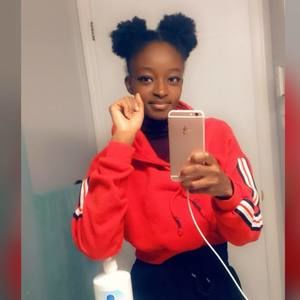 Meet your Posher, Daisy